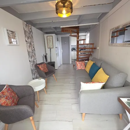 Holiday home Maison Bretagne *